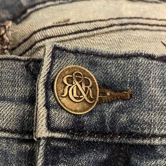 Rock & Republic Jeans Kasandra Bootcut Queen B Style Studded Size 8 - Picture 5 of 15